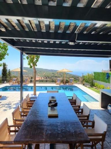 "Stergiou Luxury Apartment 2Nd Floor" Με Κοινη Πισινα Saronida Exterior photo